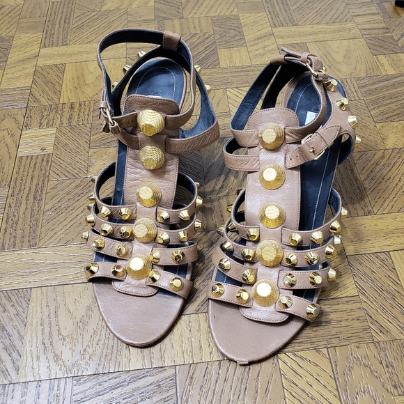 Balenciaga wedge gold studded tan vguc size 38.5 or 7.5 - Picture 1 of 9